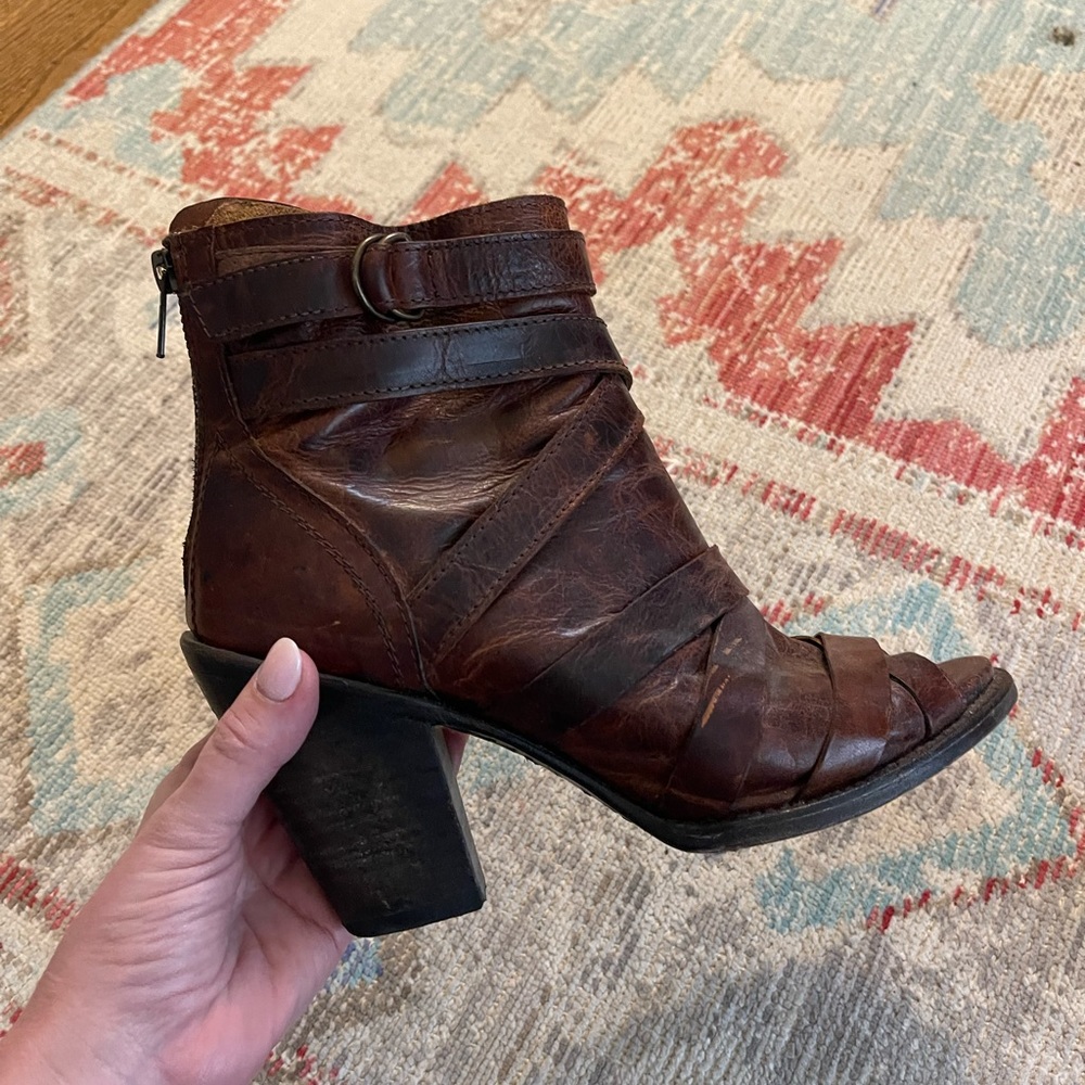 Freebies Joker Booties